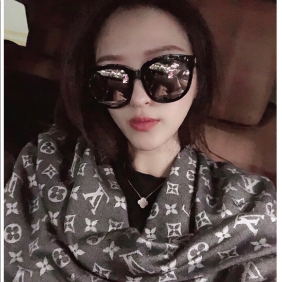 Louis vuitton MONOGRAM DENIM in black - Picture 8 of 8